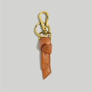 Genuine Leather Keychain/Brown with Knot/Sturdy Latch hook 🗝️🪝